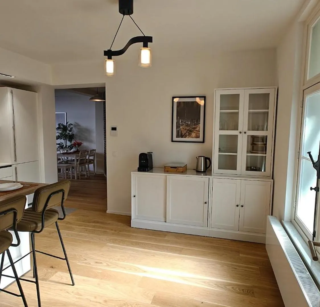 Highgarden - Warm & Cozy Apartment Brussels Belgium